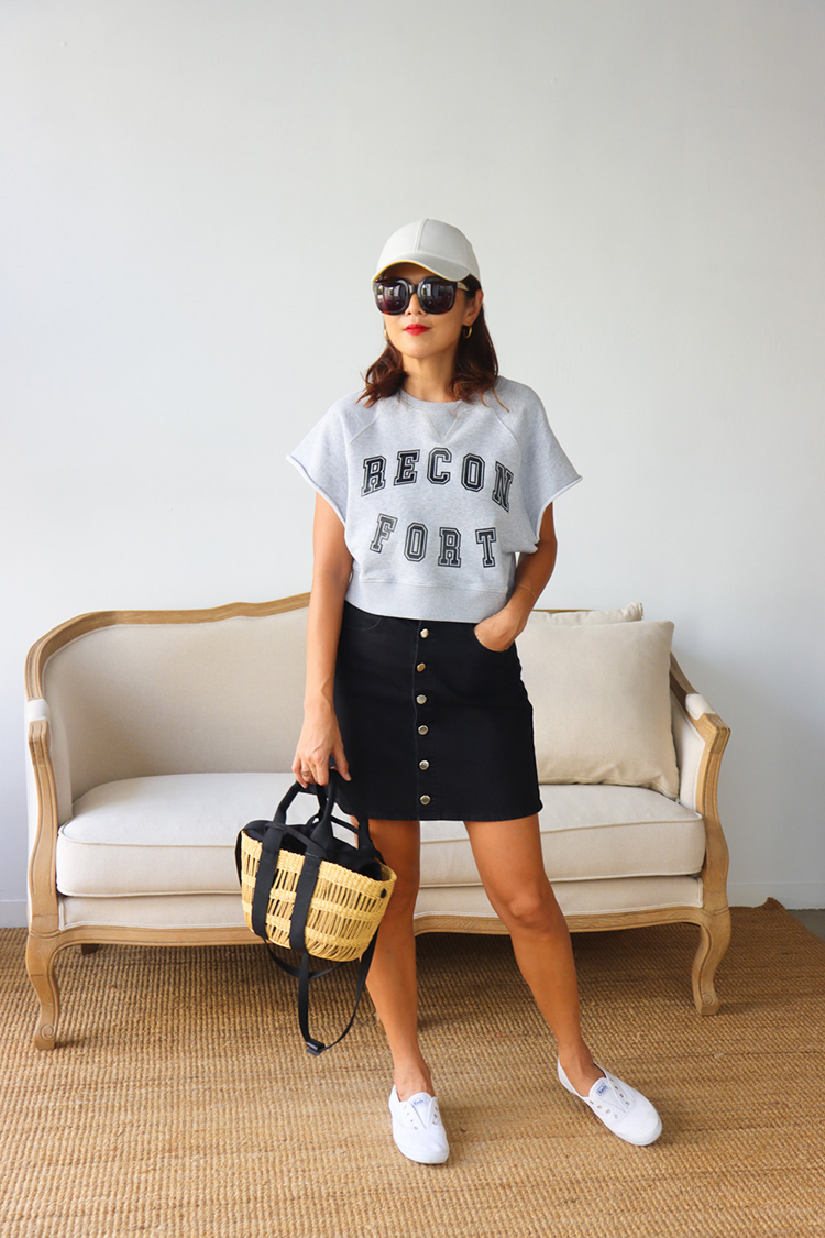 【𝗖𝗹𝗮𝘀𝘀𝗶𝗰】Reconfort 大學短袖Crop大地灰衛衣