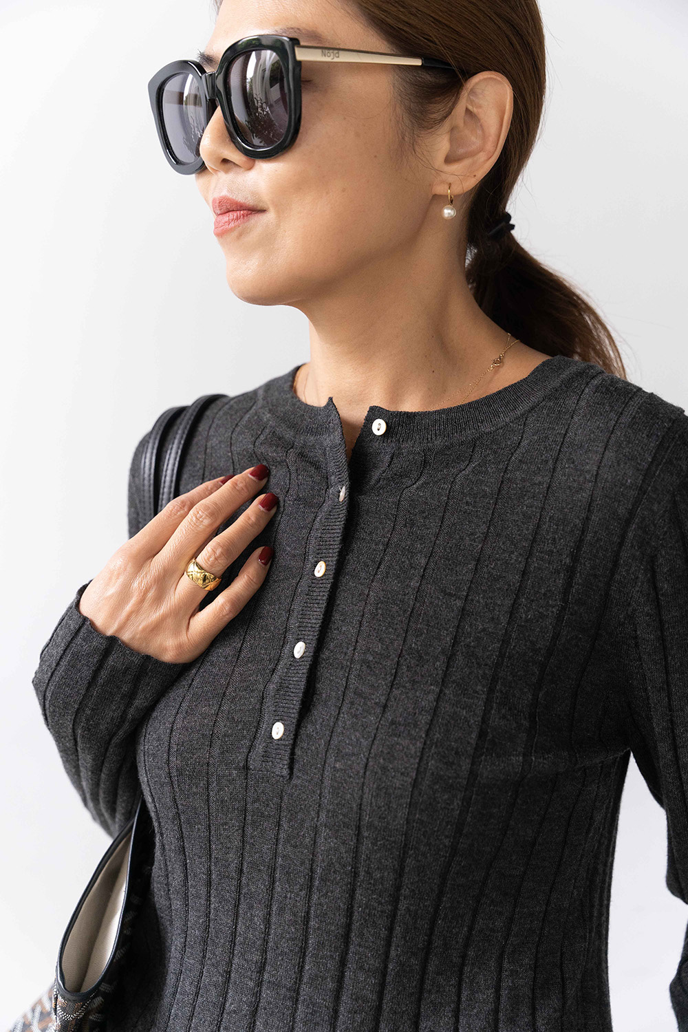 半門襟坑條毛衫