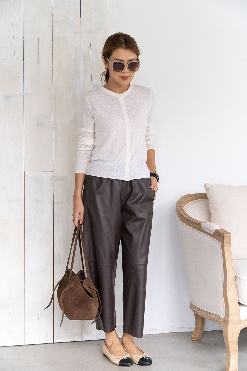 圓領羊毛針織開襟長袖上衣