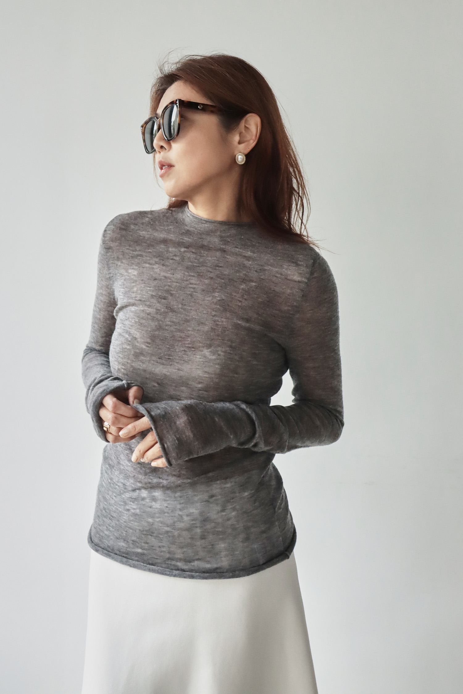 超輕透小高圓領針織柔感羊毛打底衫