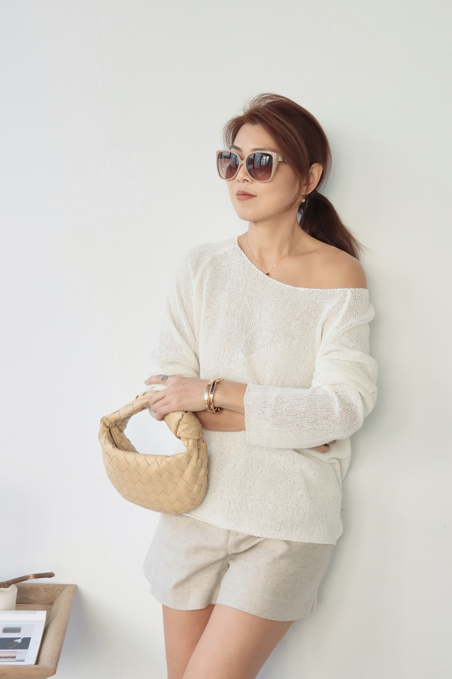 圓領針織微鏤空長袖上衣