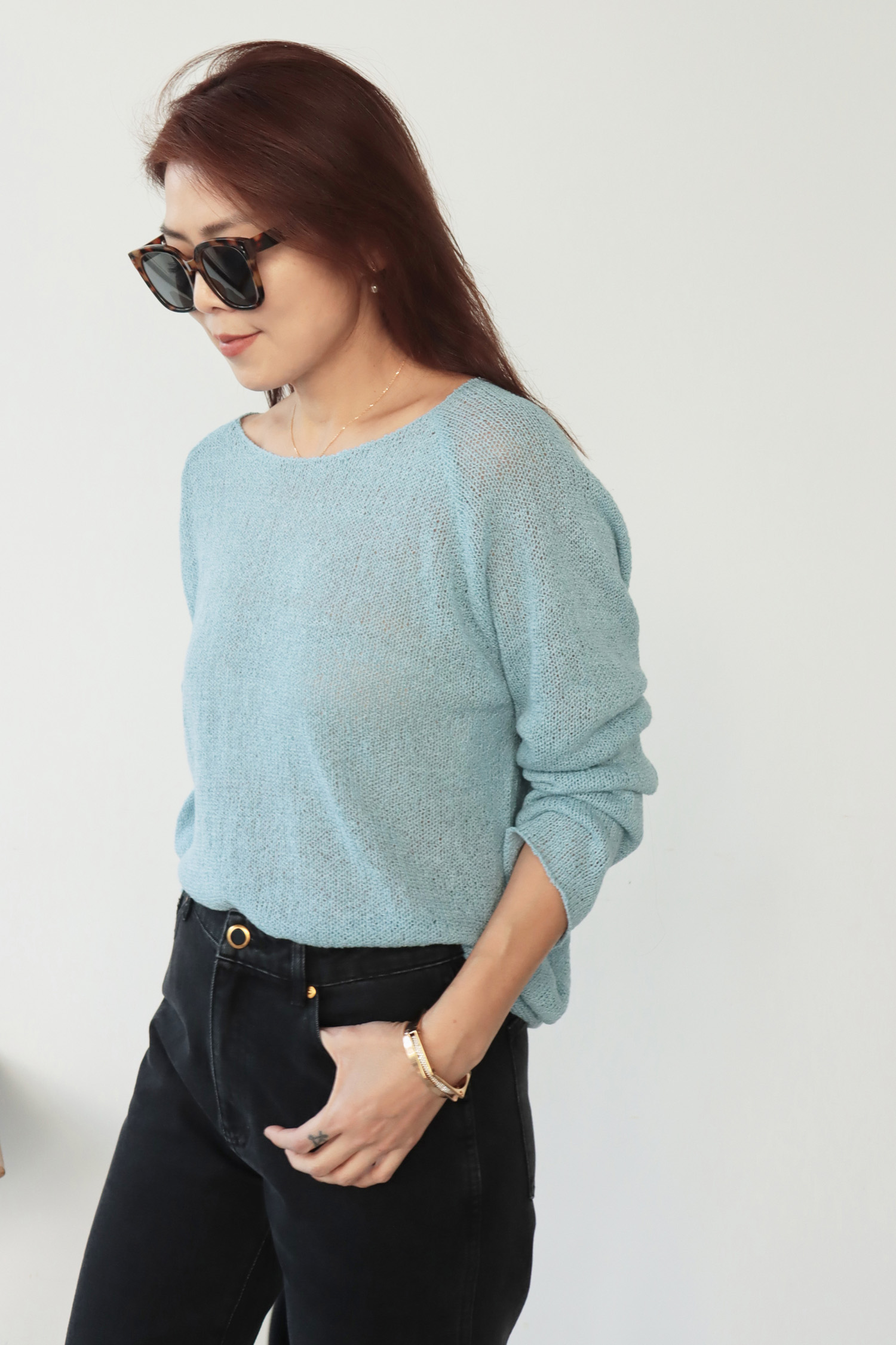 圓領針織微鏤空長袖上衣