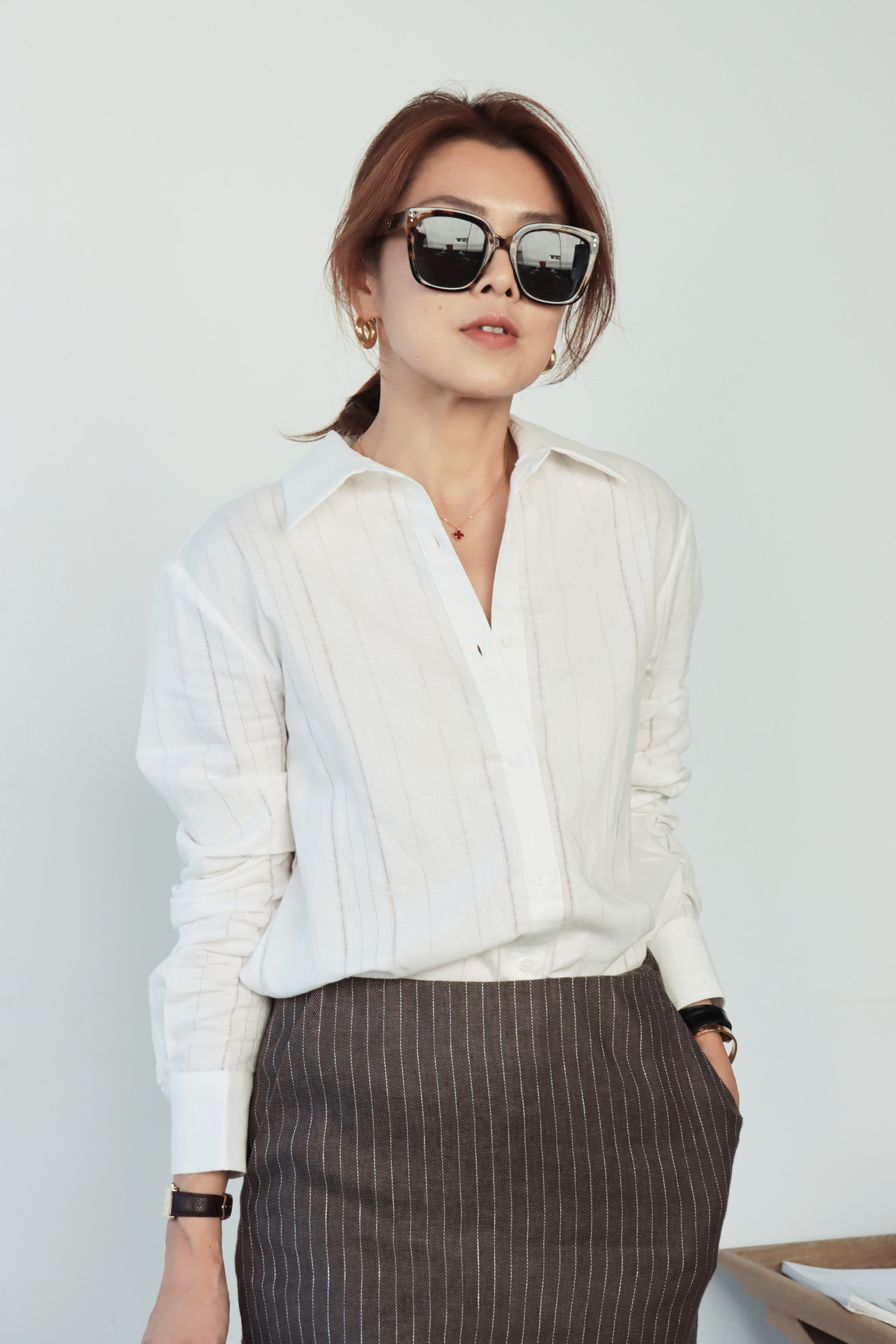 【搶先價】亞麻細緻鏤空絲線襯衫