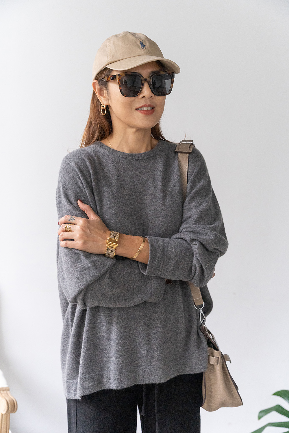 【搶先價】超細羊絨圓領寬鬆長袖針織毛衣