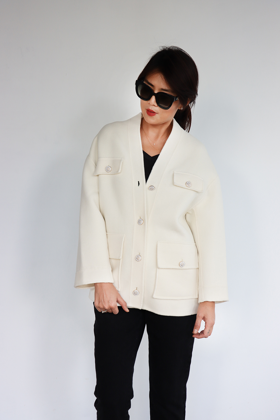 【𝗖𝗹𝗮𝘀𝘀𝗶𝗰】Ubrique 4口袋雪白羊毛短外套