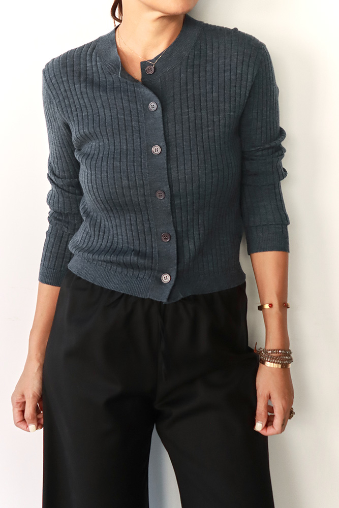 【搶先價】圓領坑條羊毛開襟短版小外套