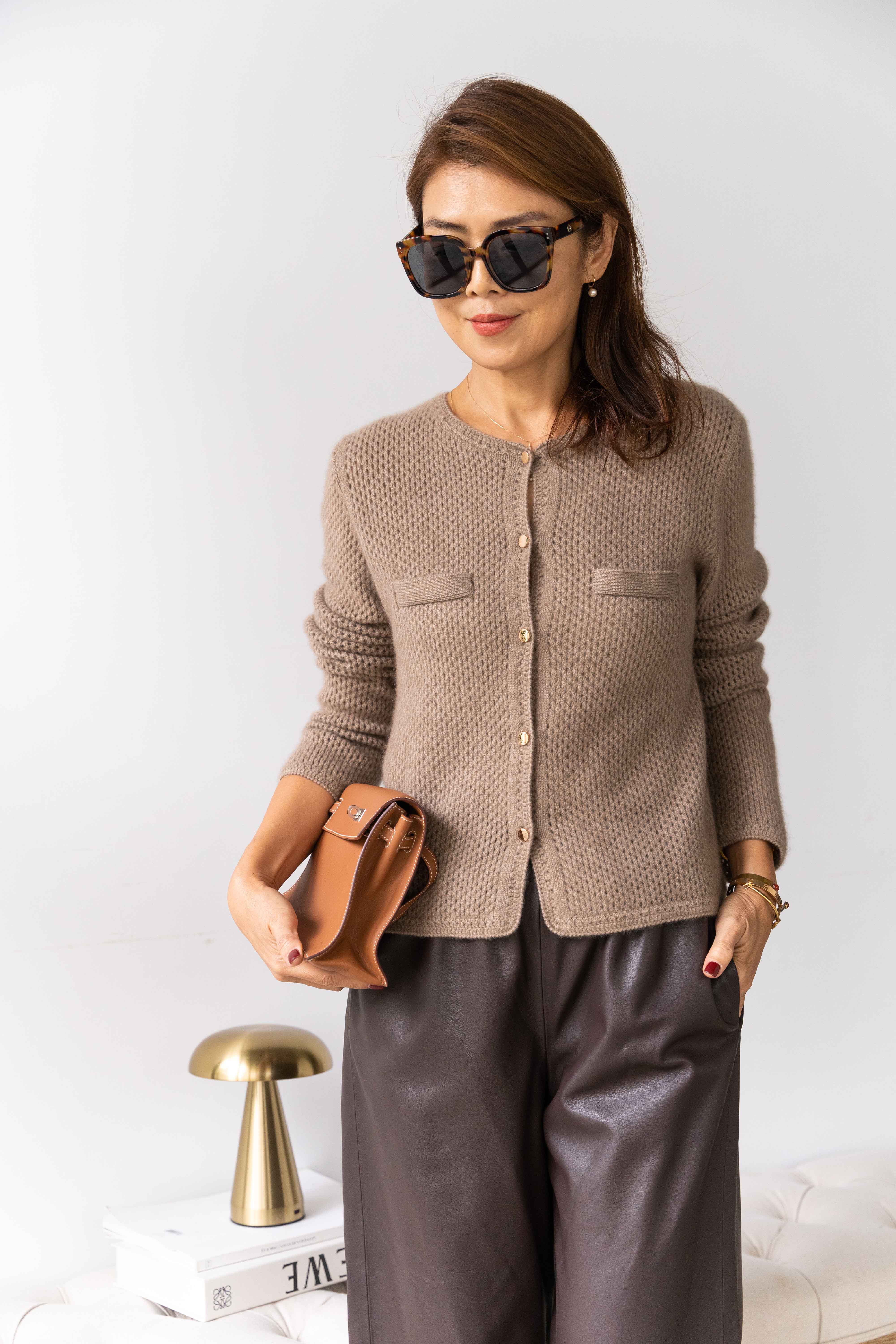 100% Cashmere 圓領小金釦洞洞針織外套