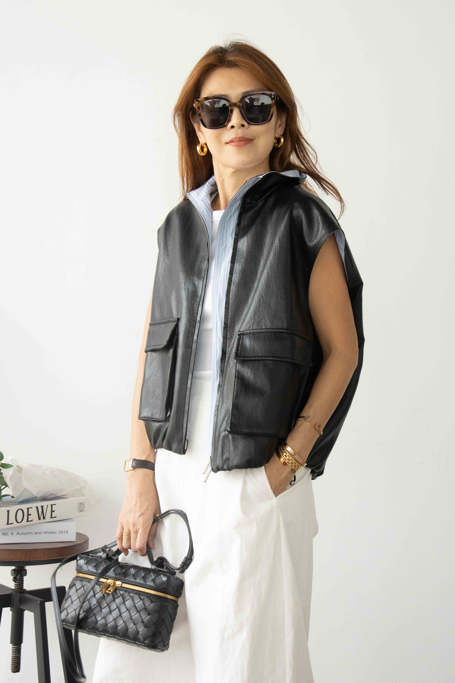 柔質蛋白皮立領大雙口袋無袖背心外套