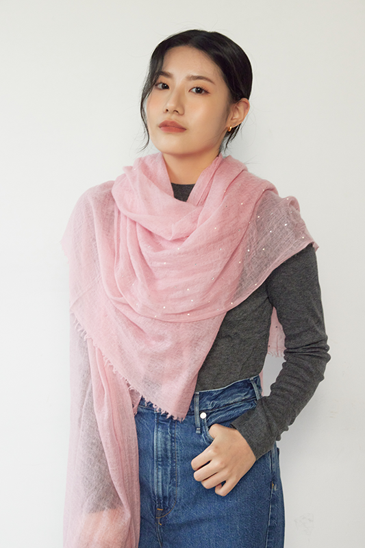粉色 100% Cashmere with Swarovski 珍珠水晶薄織方巾